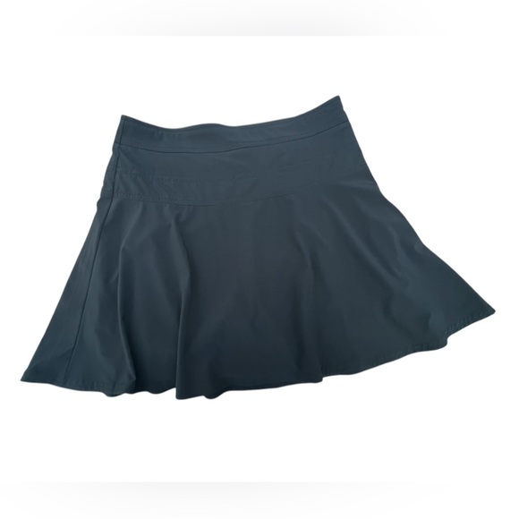 Athleta Dresses & Skirts - Athleta Women’s Size 10 Everyday‎ Skort Skirt Black Zip Pocket 983365